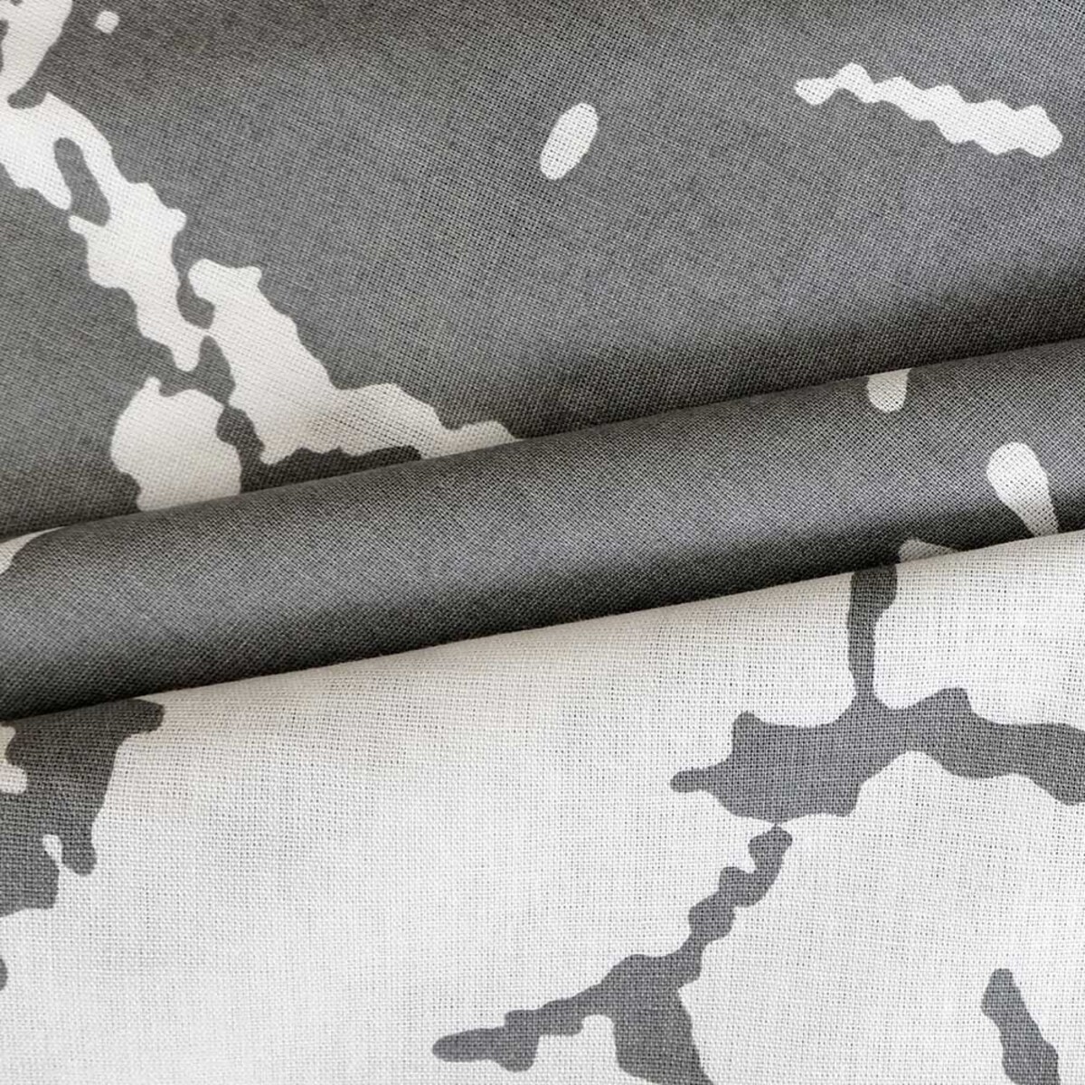 Pościel bawełniana 200x220 Mercer Grey szara i biała w dekoracyjny wzór, Cottonlove Exclusive, Darymex