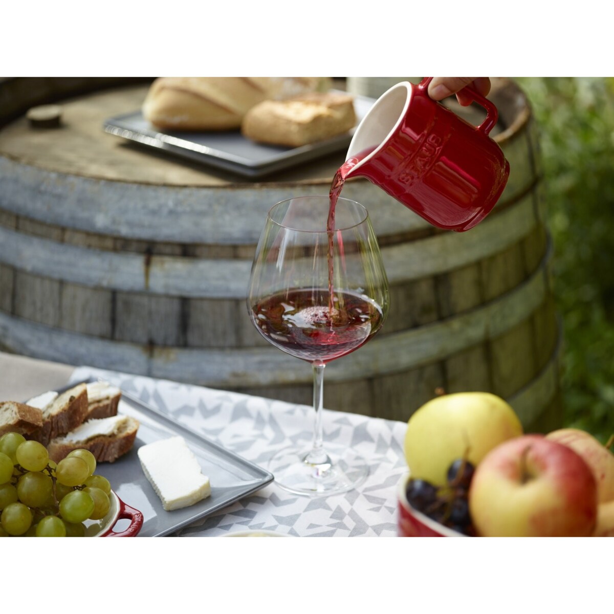 Dzbanuszek do mleka Staub - 250 ml, Czerwony