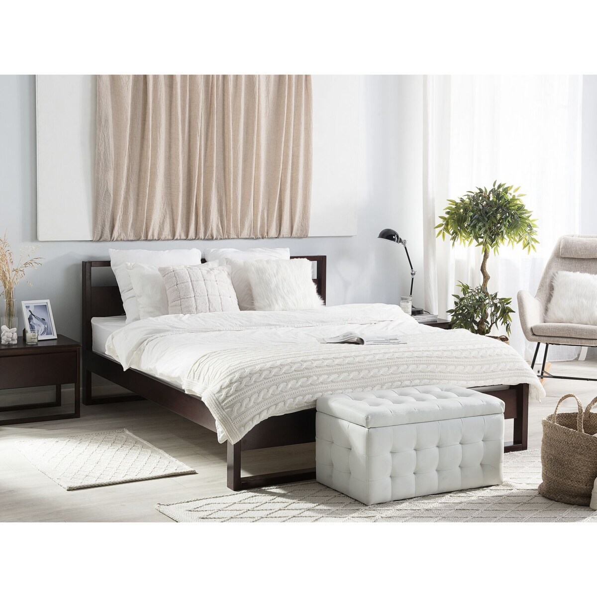 Łóżko drewniane 160 x 200 cm ciemne GIULIA