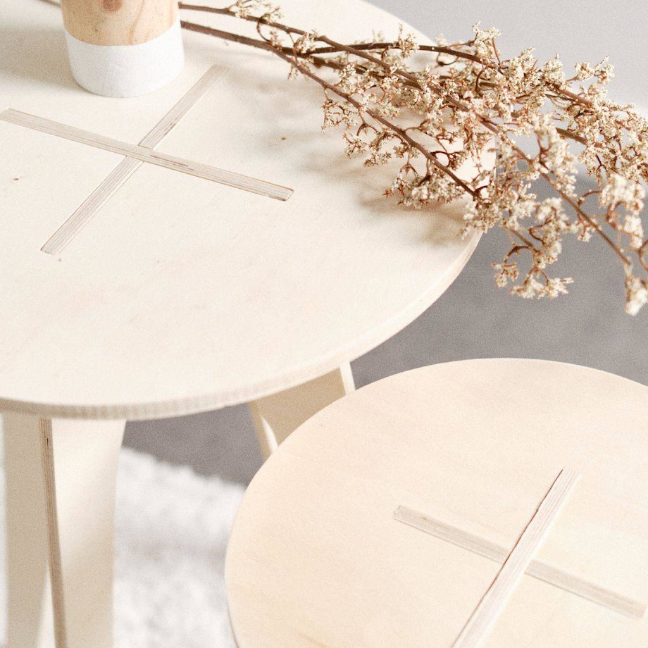 Stolik kawowy okrągły Simplicity, drewniany