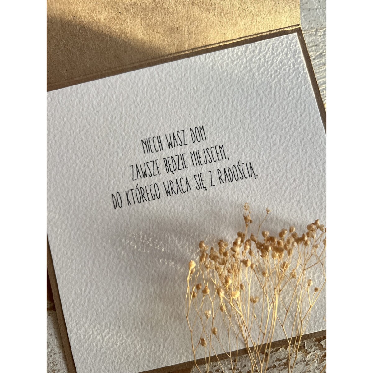 Ręcznie robiona kartka na parapetówkę - gratulacje z okazji przeprowadzki do nowego domu