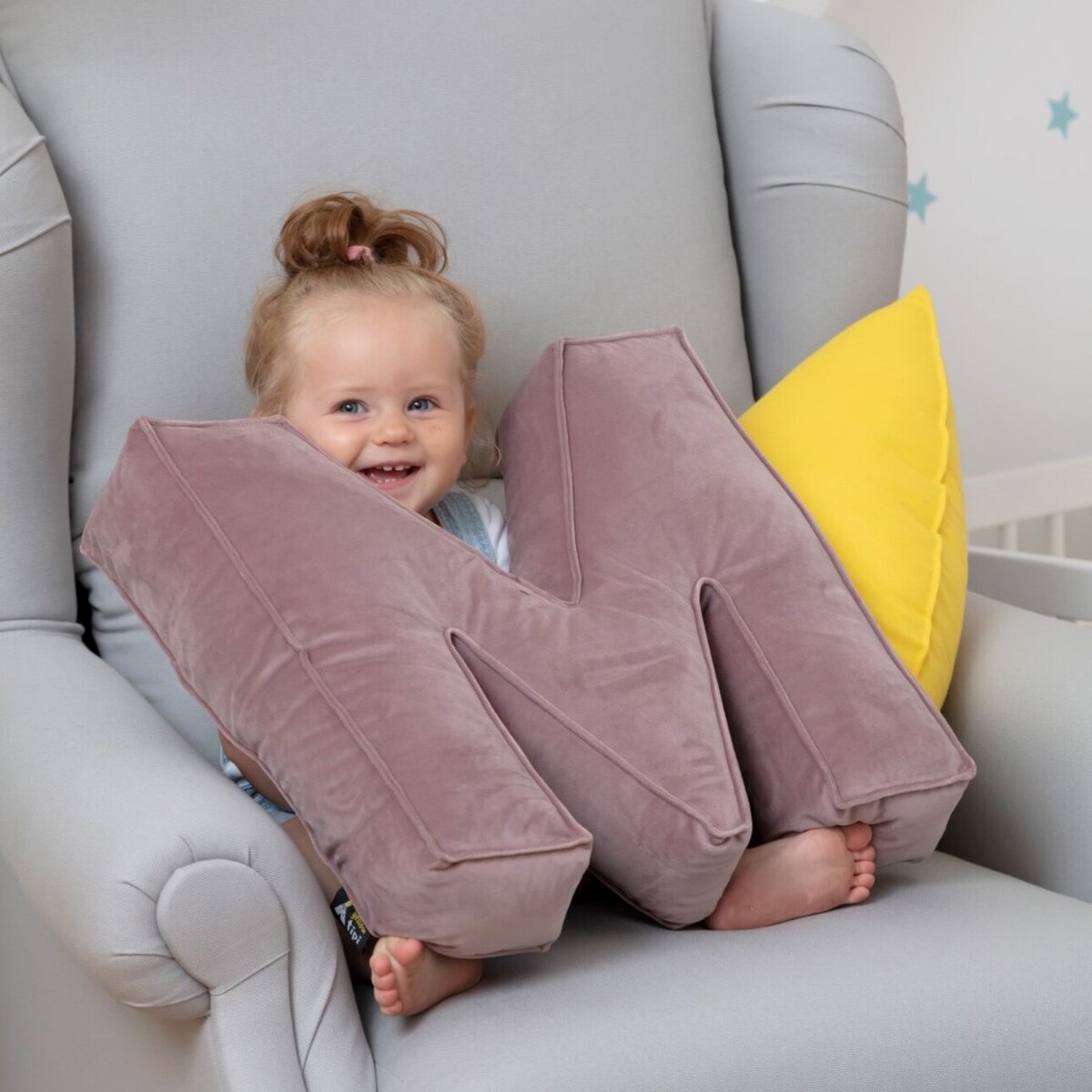 Poduszka literka U, oliwkowy zielony, 35x40cm, Posh Velvet