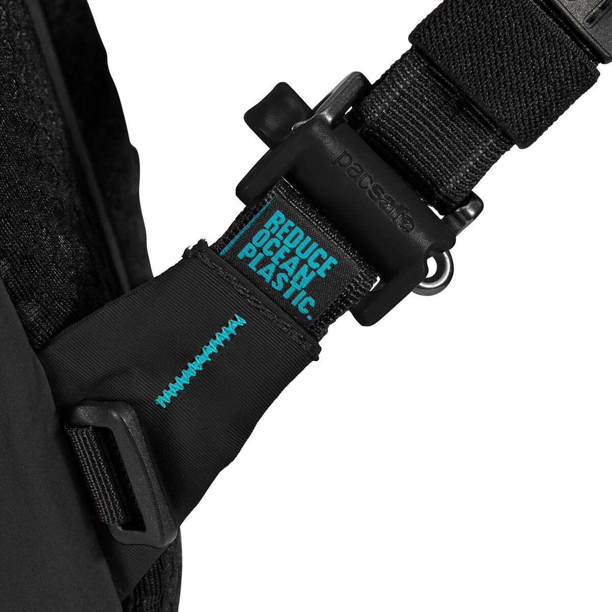 Plecak antykradzieżowy na jedno ramię Pacsafe ECO 12L - czarny z econylu