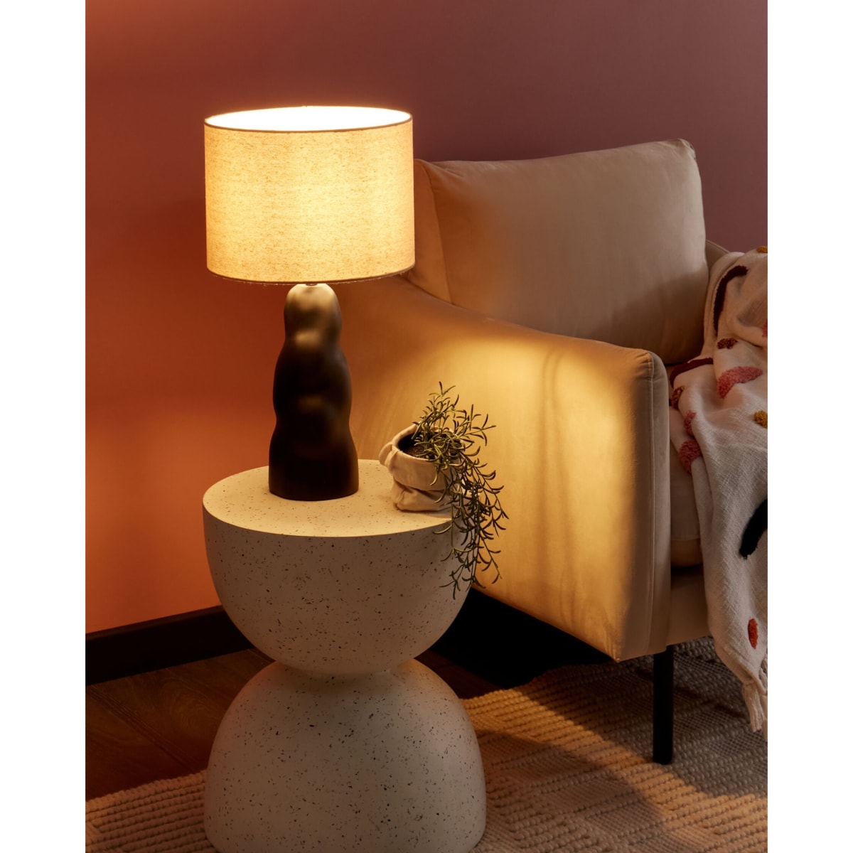 Lampa stołowa ceramiczna czarna VILAR