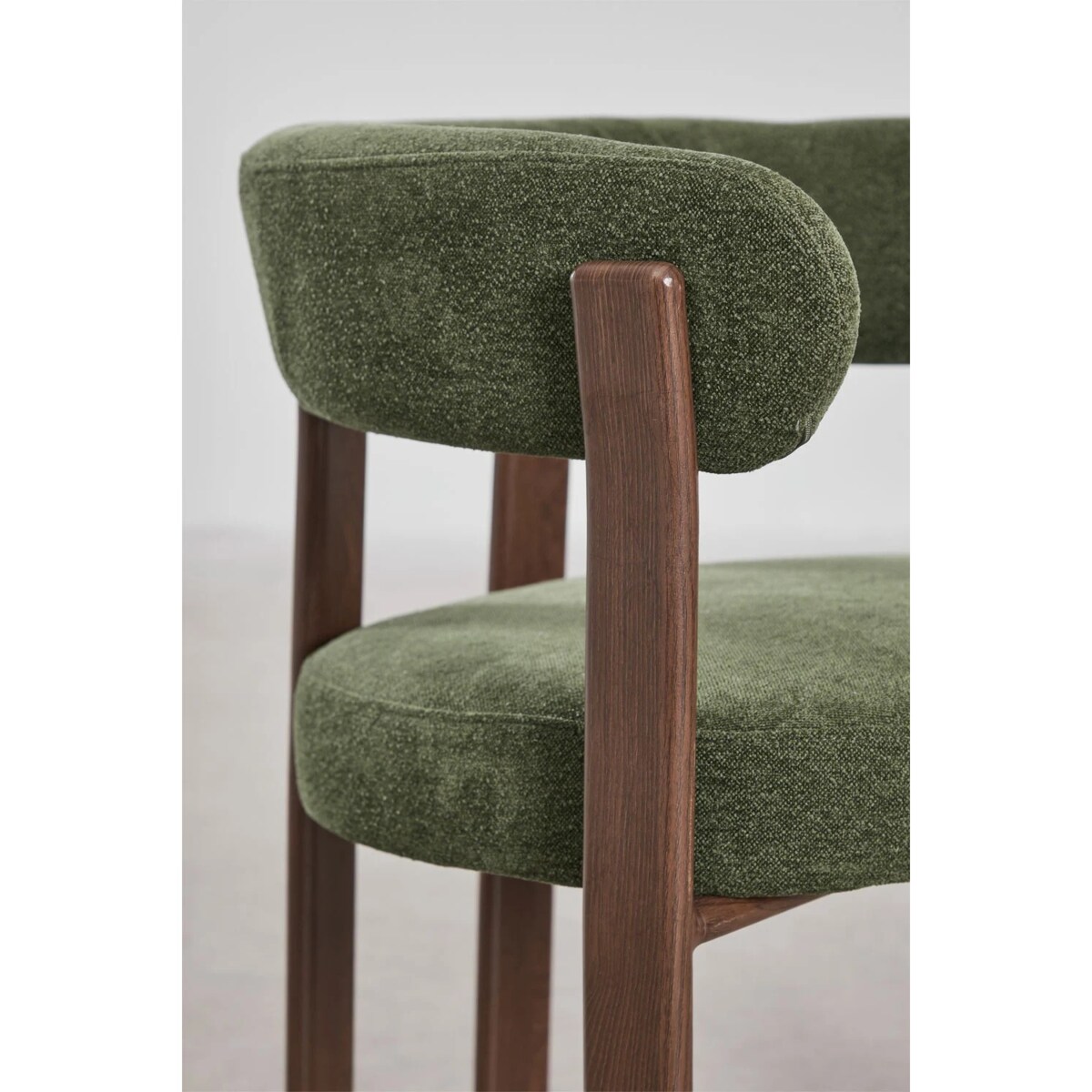 Krzesło z podłokietnikami tapicerowane Jolie, butelkowa zieleń