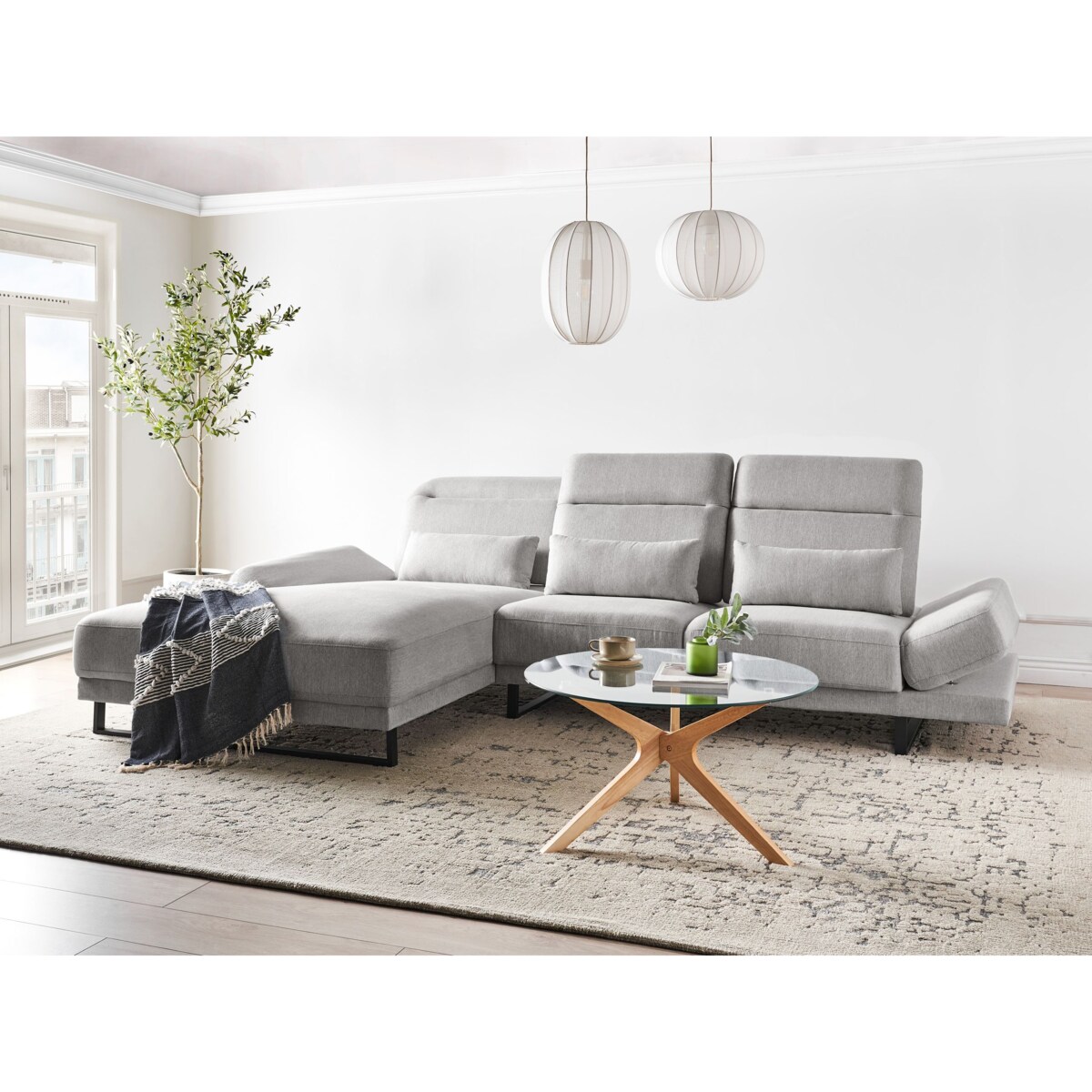 Narożnik IKAST Jasnoszary dla 4 osób Prawostronny