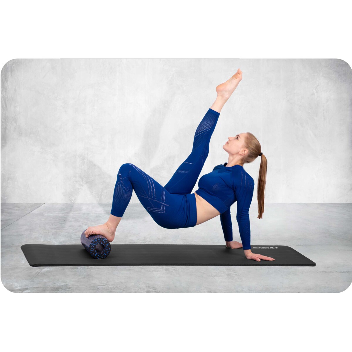 Roller wałek do masażu ćwiczeń piankowy Neo-Sport