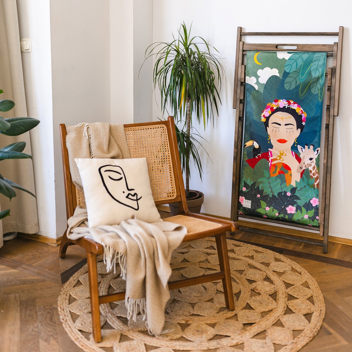 Leżak drewniany poszerzony Frida na prezent, zdejmowany materiał Laba Poland