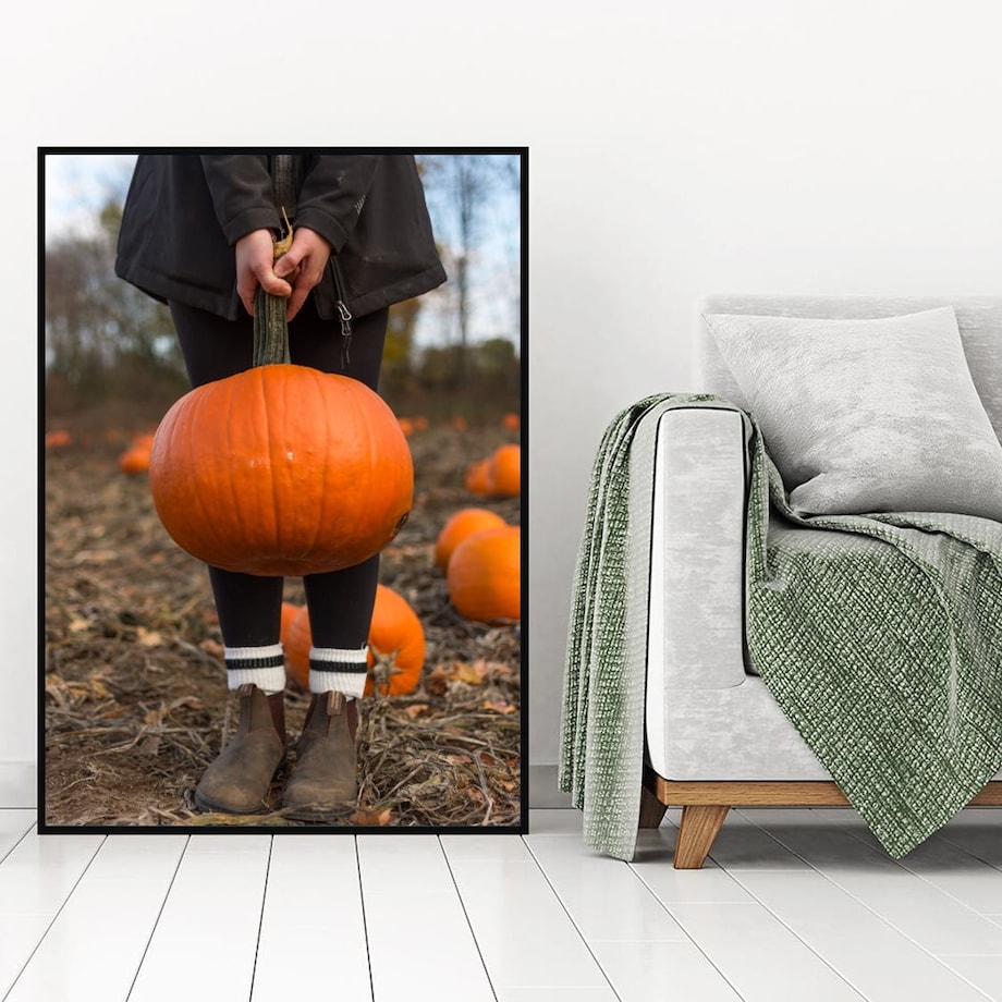 Poster Story, Plakat, Obraz - Dziewczyna z Dynią, wymiary 60 x 84 cm