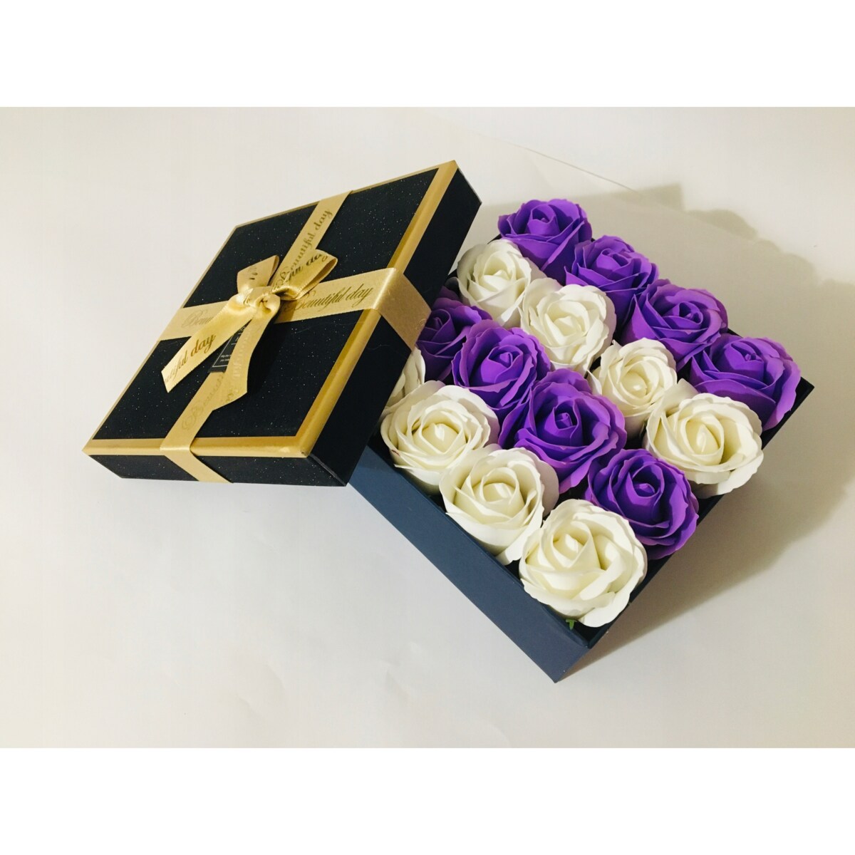 BOX PACHNĄCE RÓŻE MYDLANE GOTOWY PREZENT upominek urodziny ślub kwiaty