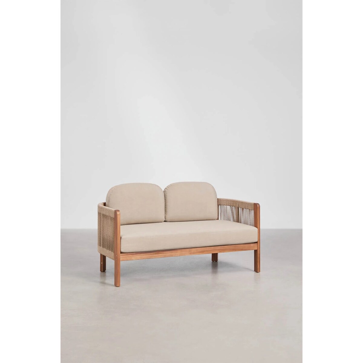 Zestaw ogrodowy: sofa 2-osobowa, 2 fotele i stolik kawowy z drewna akacjowego Serel