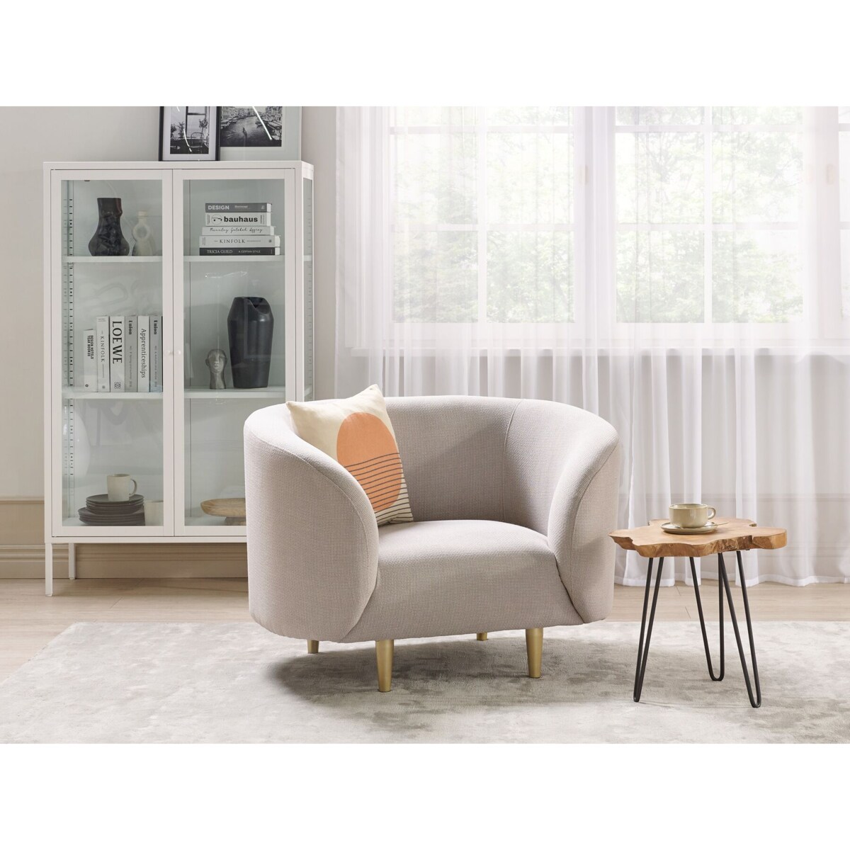 Fotel tapicerowany beżowy ze złotym LOEN