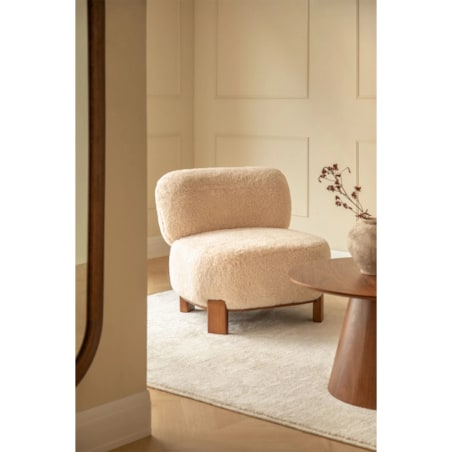 Fotel z drewna kauczukowego i futerka Eldred