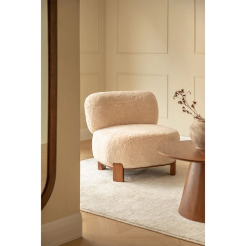 Fotel z drewna kauczukowego i futerka Eldred