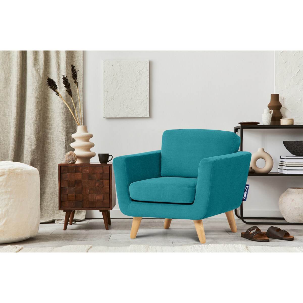 KONSIMO TAGIO Turkusowy fotel skandynawski