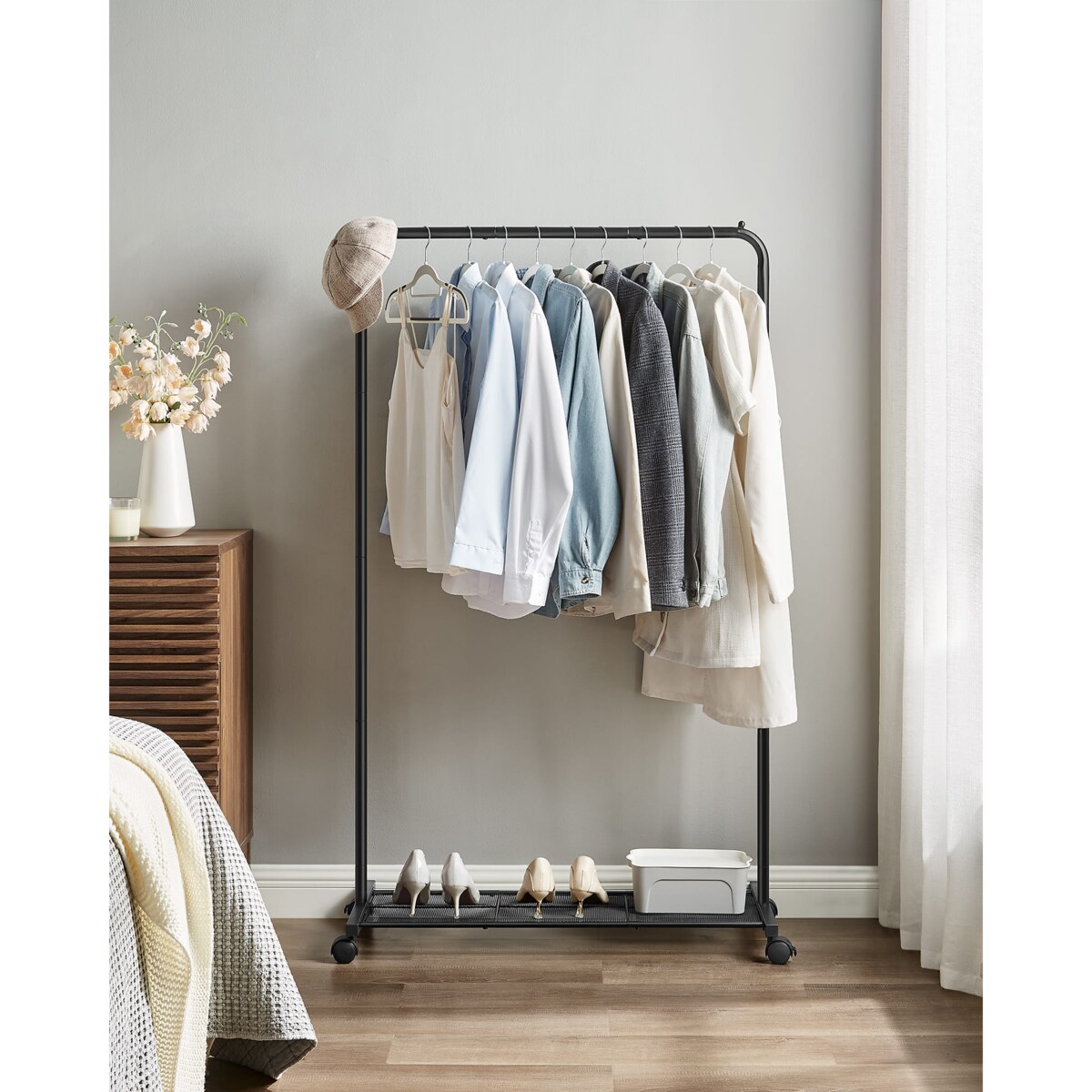 Wieszak Na Ubrania Na Kółkach 90,5X40,5X158 Cm Czarny