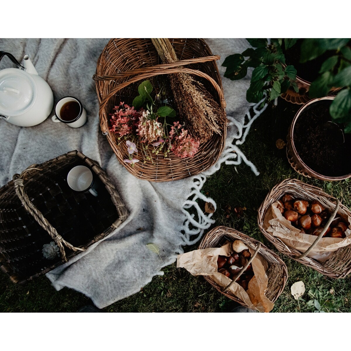 IMBRYK CZAJNIK DZBANEK EMALIOWANY NA GAZ INDUKCJA 2.5L BIAŁY TRADYCYJNY