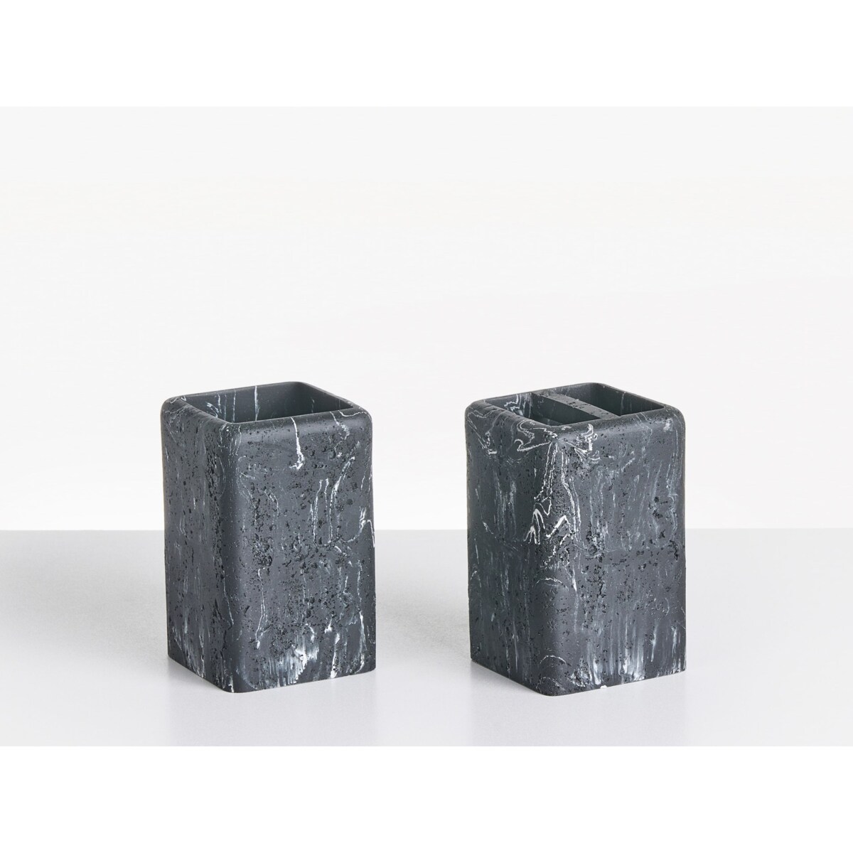 Zestaw akcesoriów łazienkowych 5 elementów VILCANOTA Czarny marmur