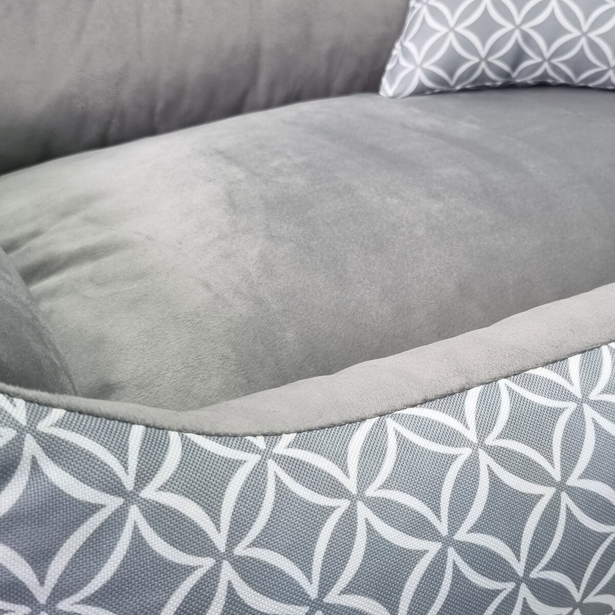 Stylowe legowisko dla psa OTTO, 120x100 cm, Szary