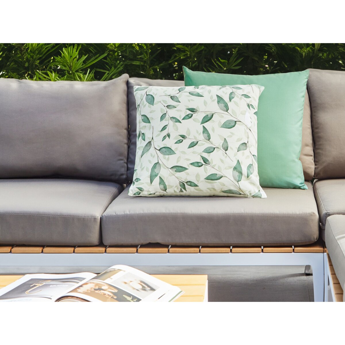 Zestaw 2 poduszek ogrodowych FLYLEAF Wzór roślinny 45 x 45 cm Zielony