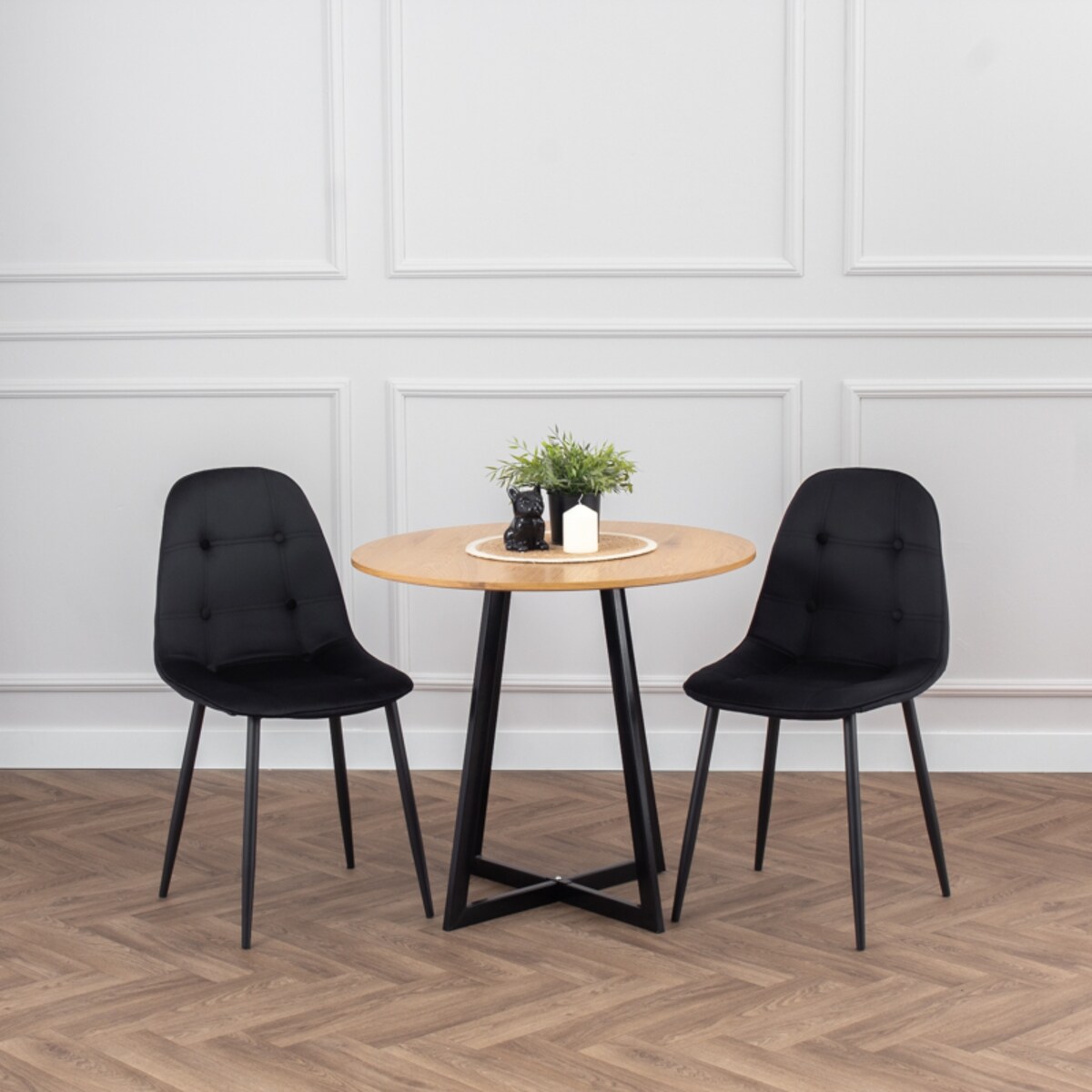 Krzesło tapicerowane czarne welurowe pikowane guziki do salonu