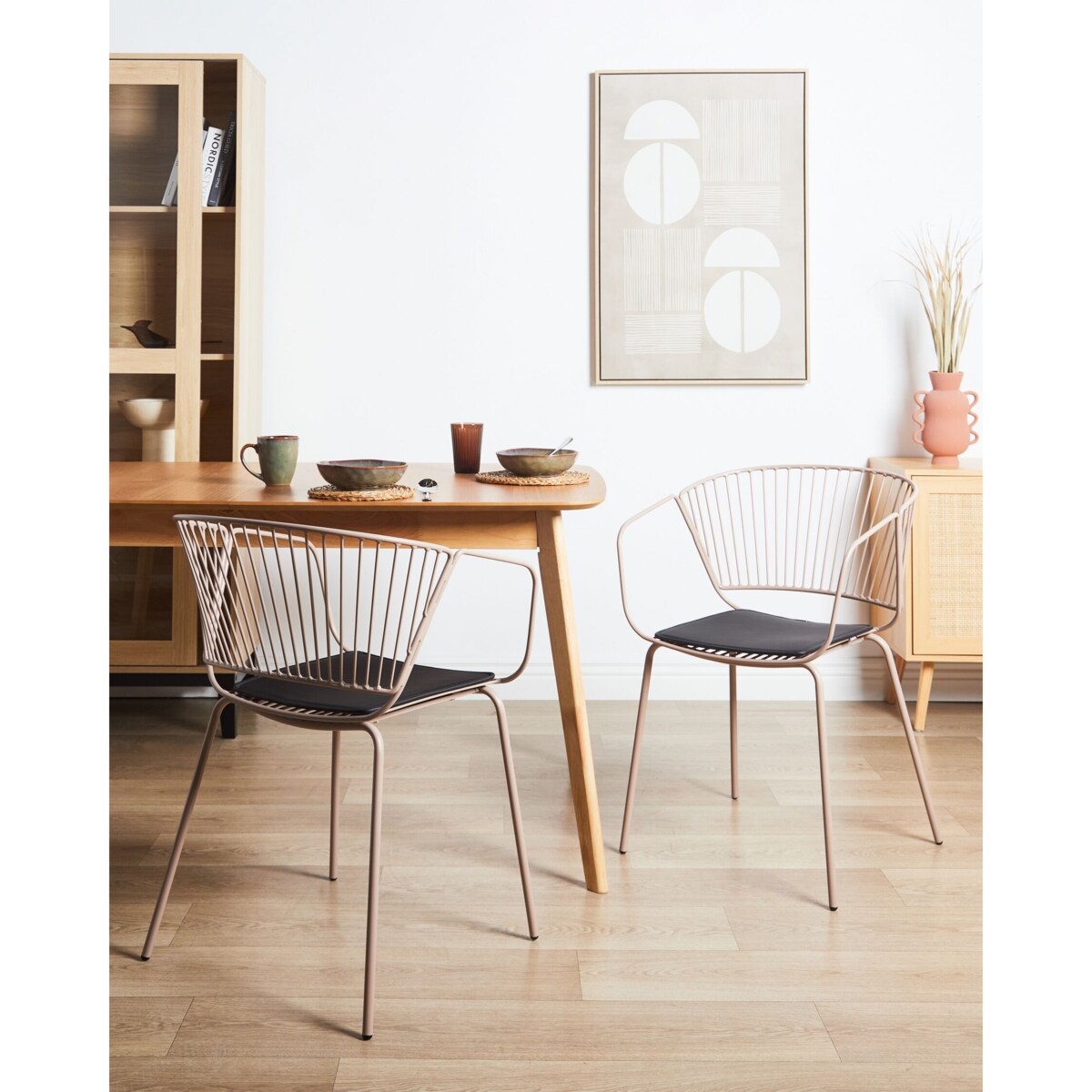 Zestaw 2 metalowych krzeseł do jadalni beżowy RIGBY