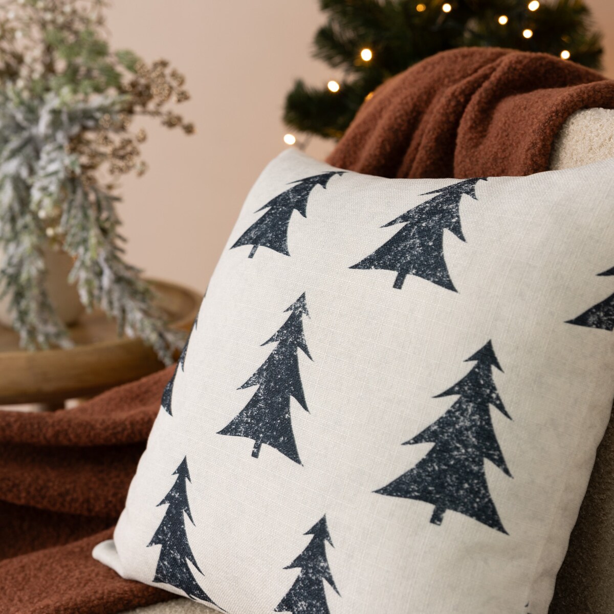 Poszewka na poduszkę Evergreen Whimsy 43x43 cm boże narodzenie, święta, świąteczne, biały-ecru-kremowy, 43x43 cm