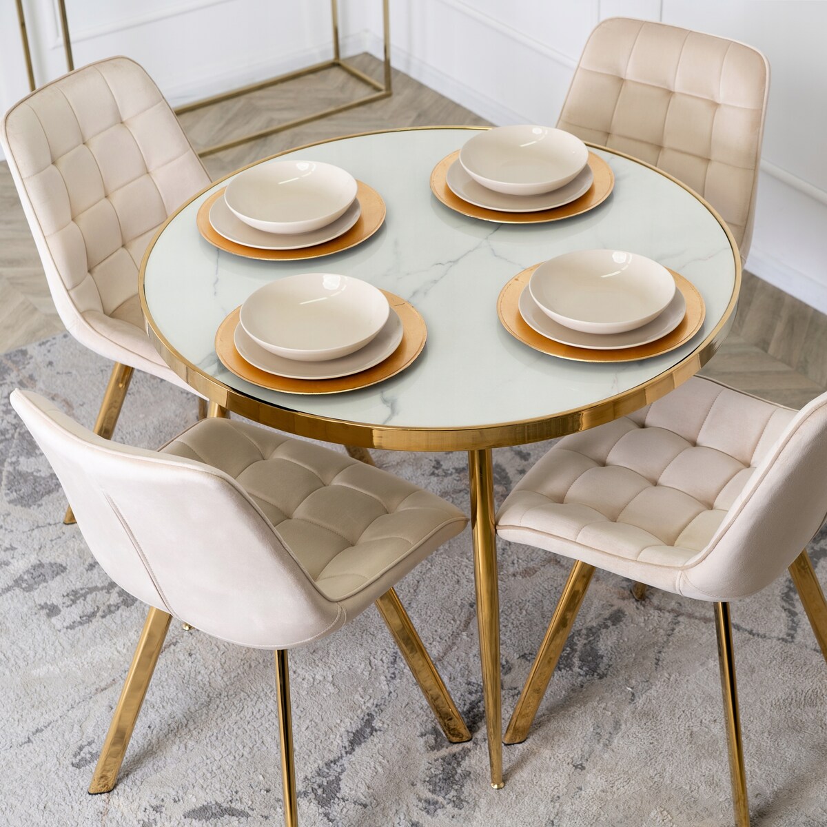 Krzesło Tapicerowane Welurowe Beżowe Do Salonu Jadalni Glamour Złoty DEVI