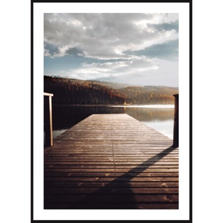 Poster Story, Plakat, Obraz - Drewniany Pomost nad Jeziorem, wymiary 42 x 60 cm