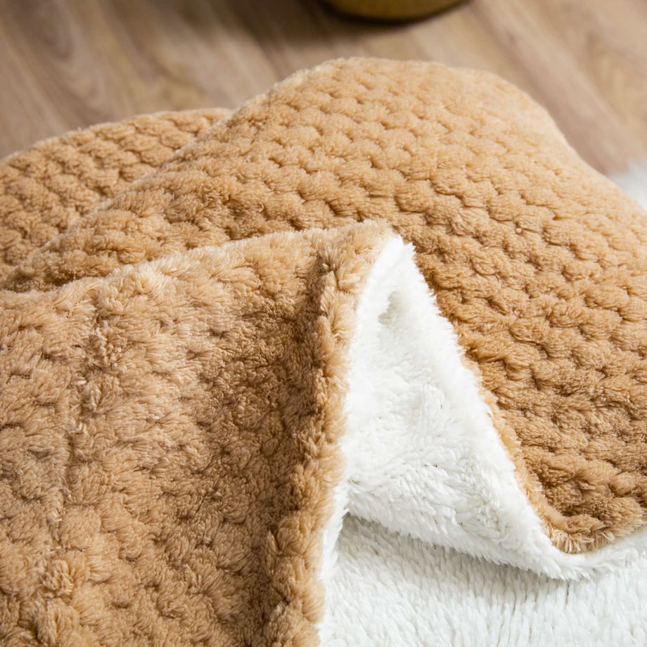 Beżowy Koc Narzuta z Mikrofibry Baranek 150x200 Sherpa