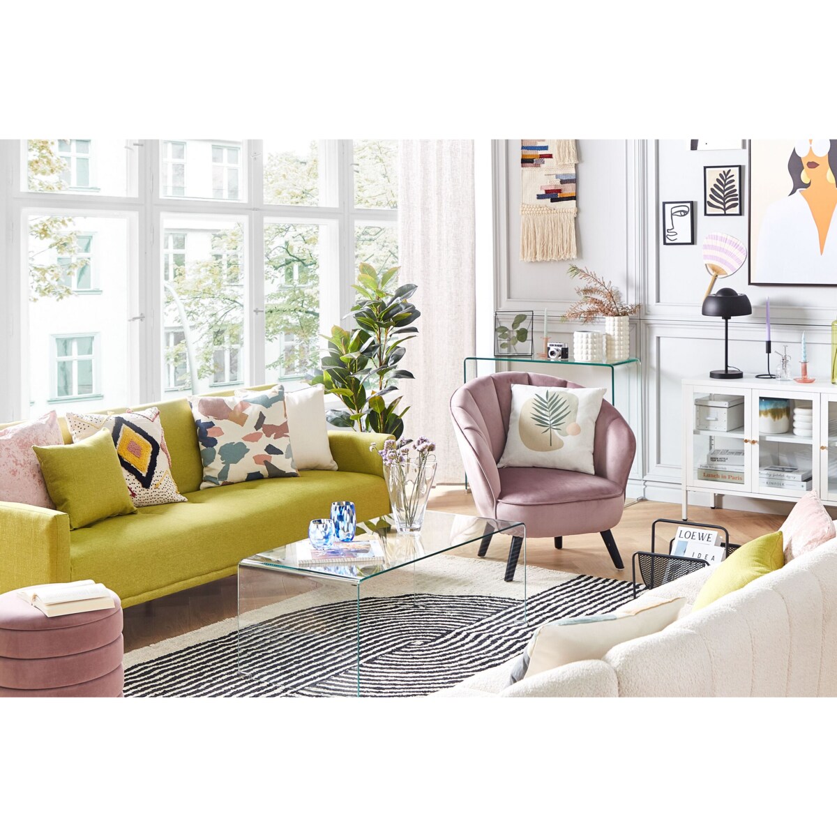 Fotel welurowy różowy DALA