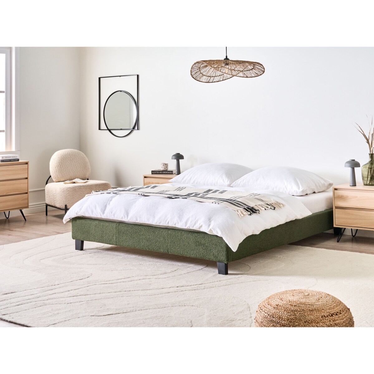 Łóżko bez zagłówka Boucle ROANNE 160 x 200 cm Ciemnozielony