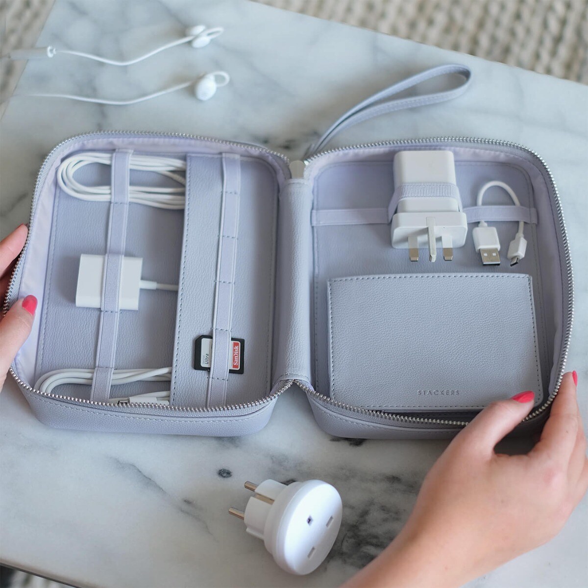 Etui na ładowarki i słuchawki Stackers Pebble lawendowe