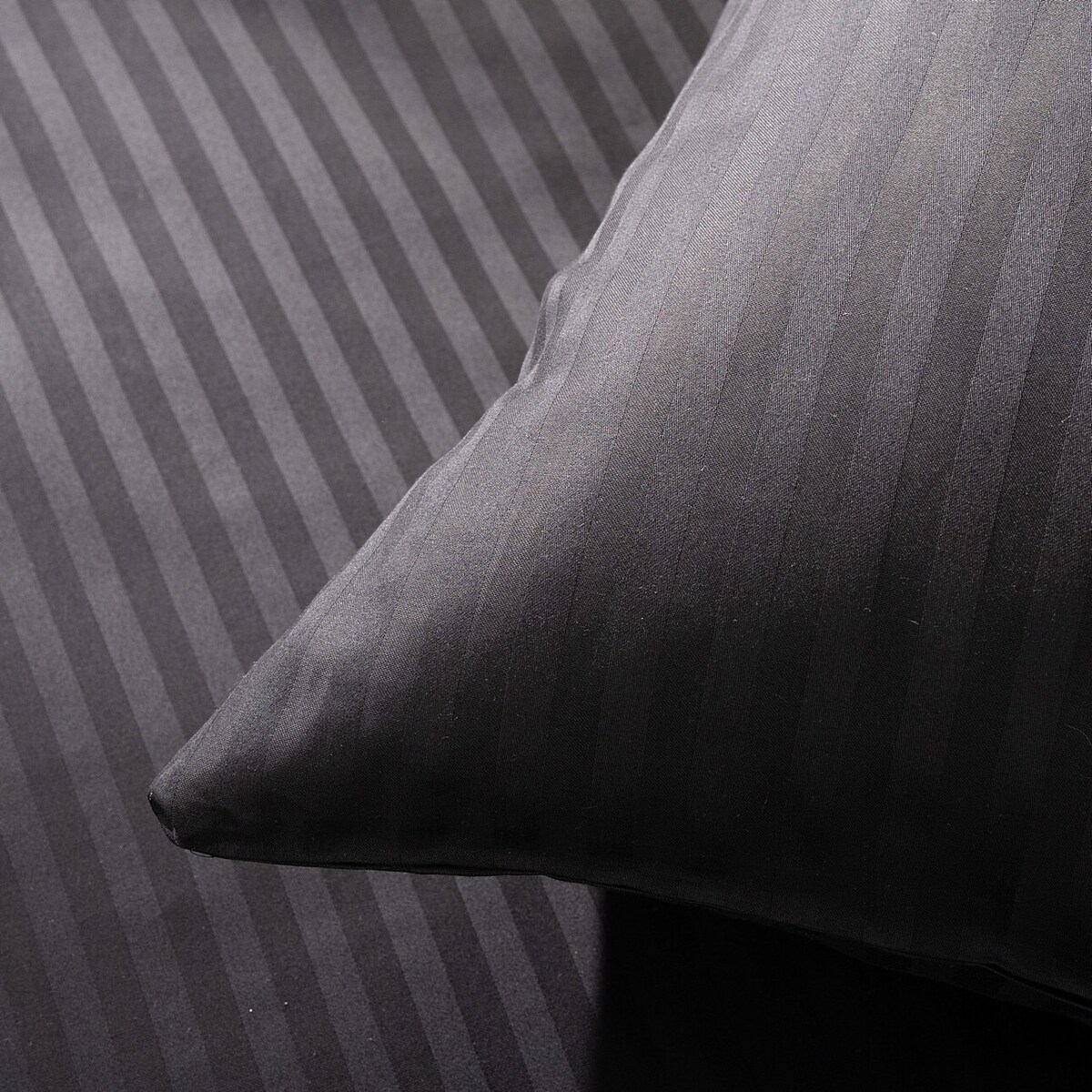 Pościel z satyny żakardowej Midnight Shadow 160x200 cm, 160x200 cm