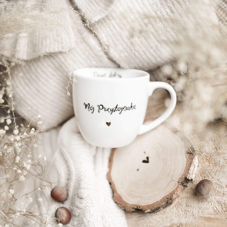 Biały kubek porcelanowy 300 ml - motyw złotego serca i napisu dzień dobry mój przystojniaku dla partnera na walentynki