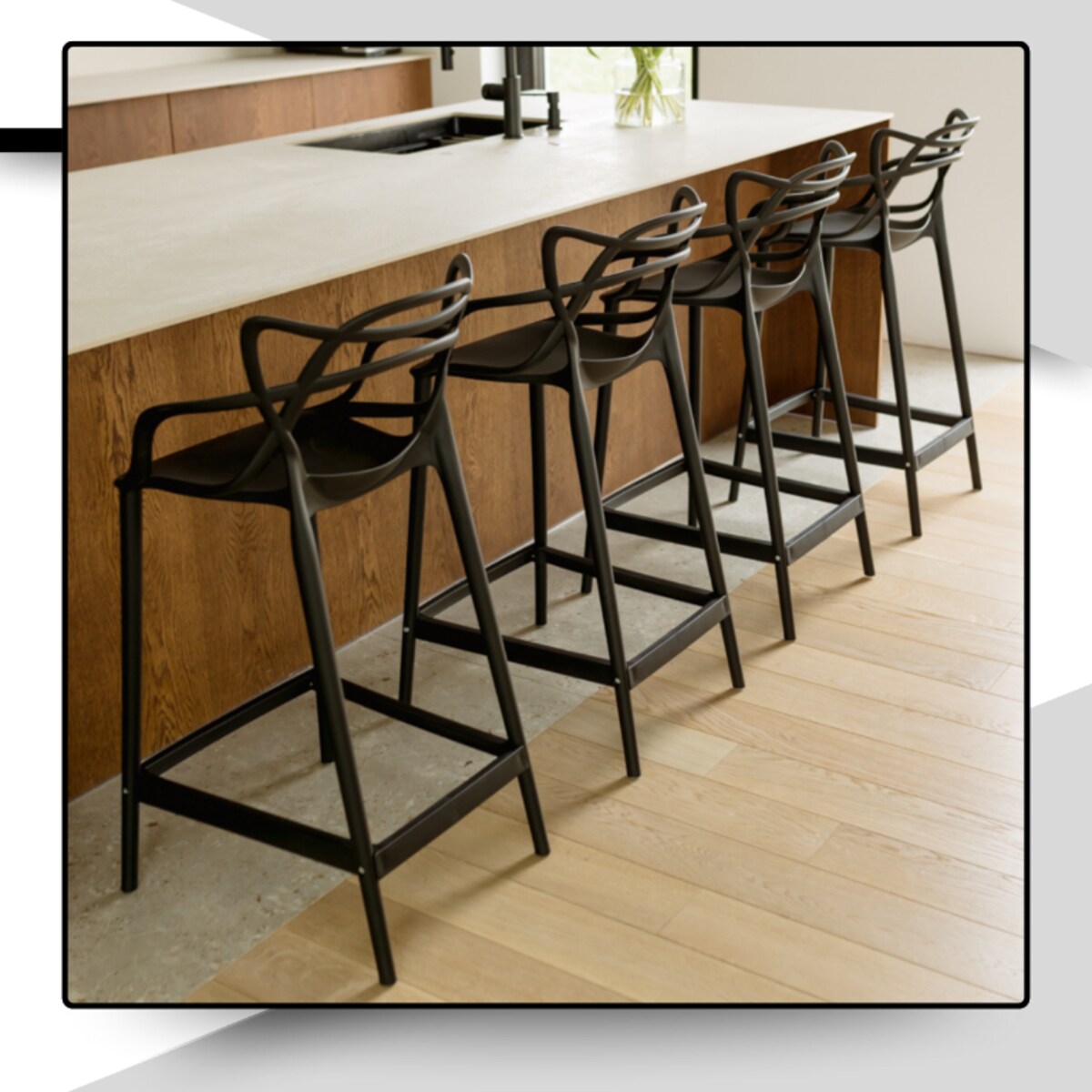 Hoker barowy plastikowy czarny ażurowy nowoczesny plastikowy do wyspy loft