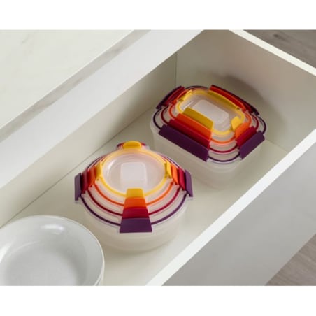 Zestaw 8 pojemników Multicolor Nest Lock Joseph Joseph