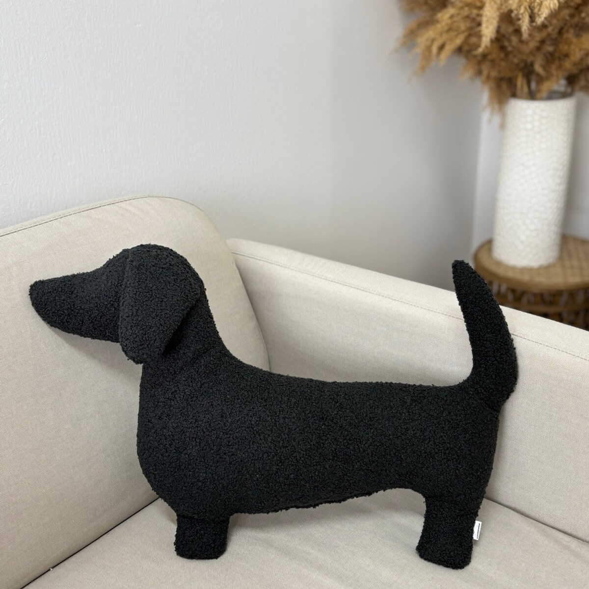 Poduszka pies Jamnik boucle czarna