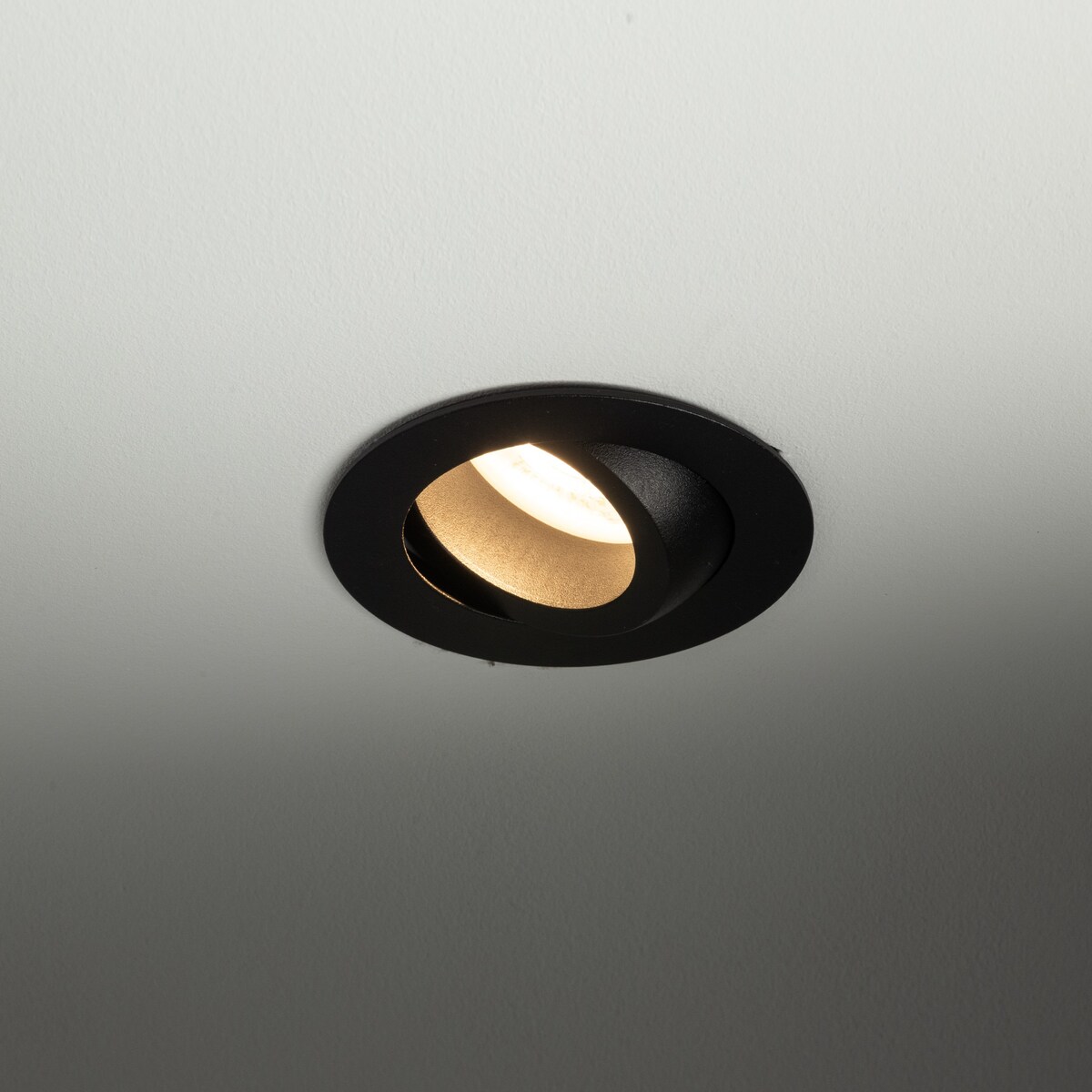 Oprawa wpuszczana łazienkowa TK Lighting AURA BLACK GU10 IP65 czarna ruchoma 230V 10571