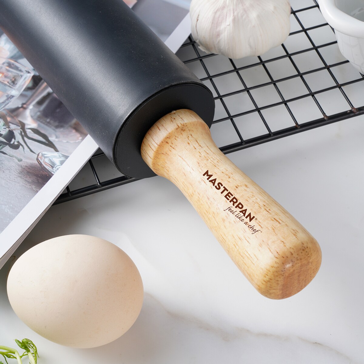 Wałek kuchenny do wałkowania ciasta silikonowy duży 38cm MASTERPAN