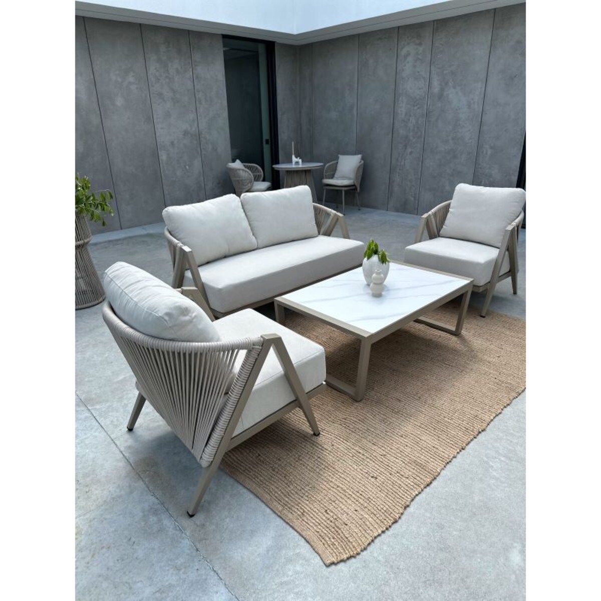 STOLIK ALUMINIOWY MAKSYMO SZAMPAŃSKI