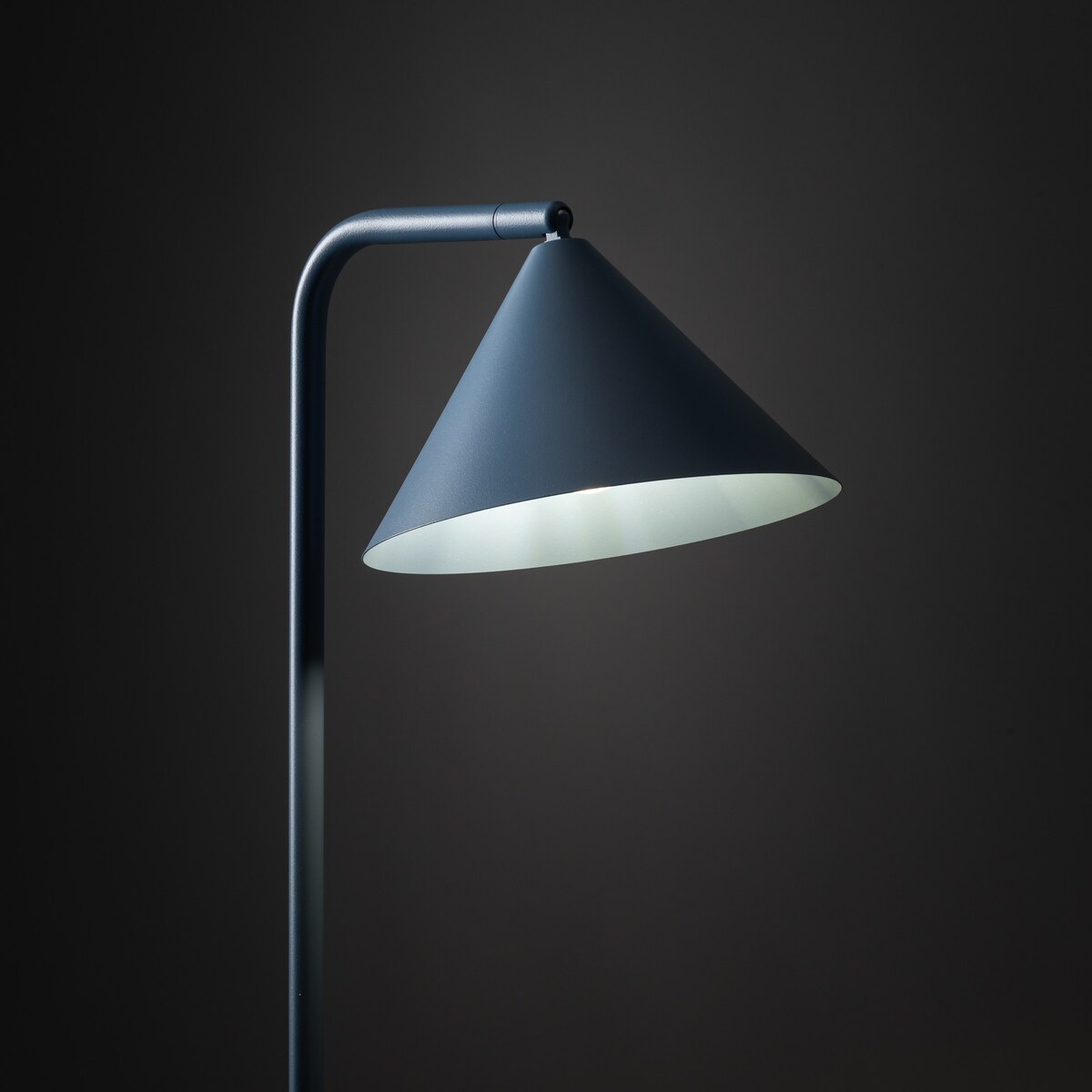 Lampa podłogowa CONO NAVY TK Lighting – nowoczesna lampa stojąca
