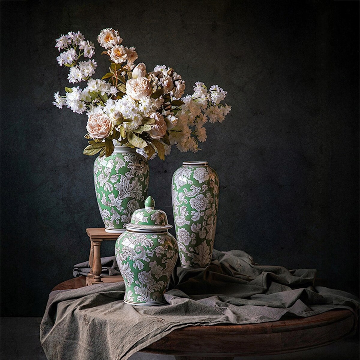 WAZON NA KWIATY TULIPANY BUKIET CERAMICZNY ZIELONY BIAŁY DUŻY DO DOMU 30cm