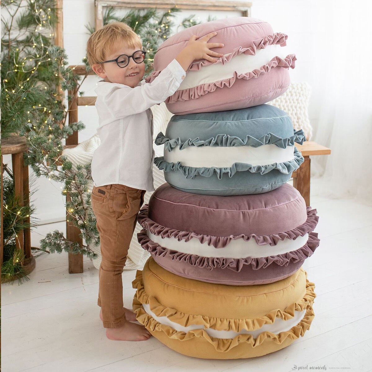 Pufa Macaron Dusty pink, poduszka w kształcie ciastka