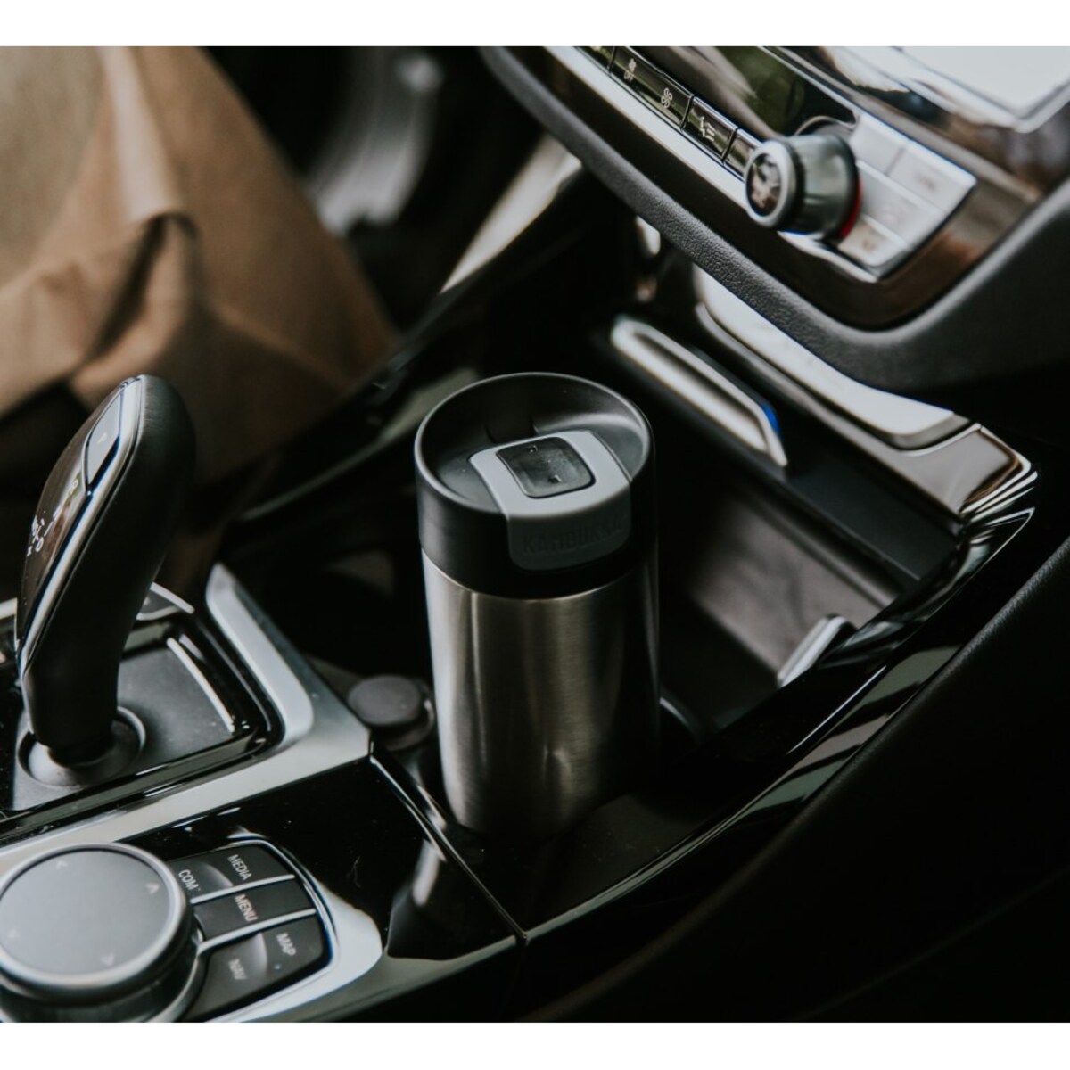 Nakrętka z przyciskiem do kubków termicznych czarna, Kambukka