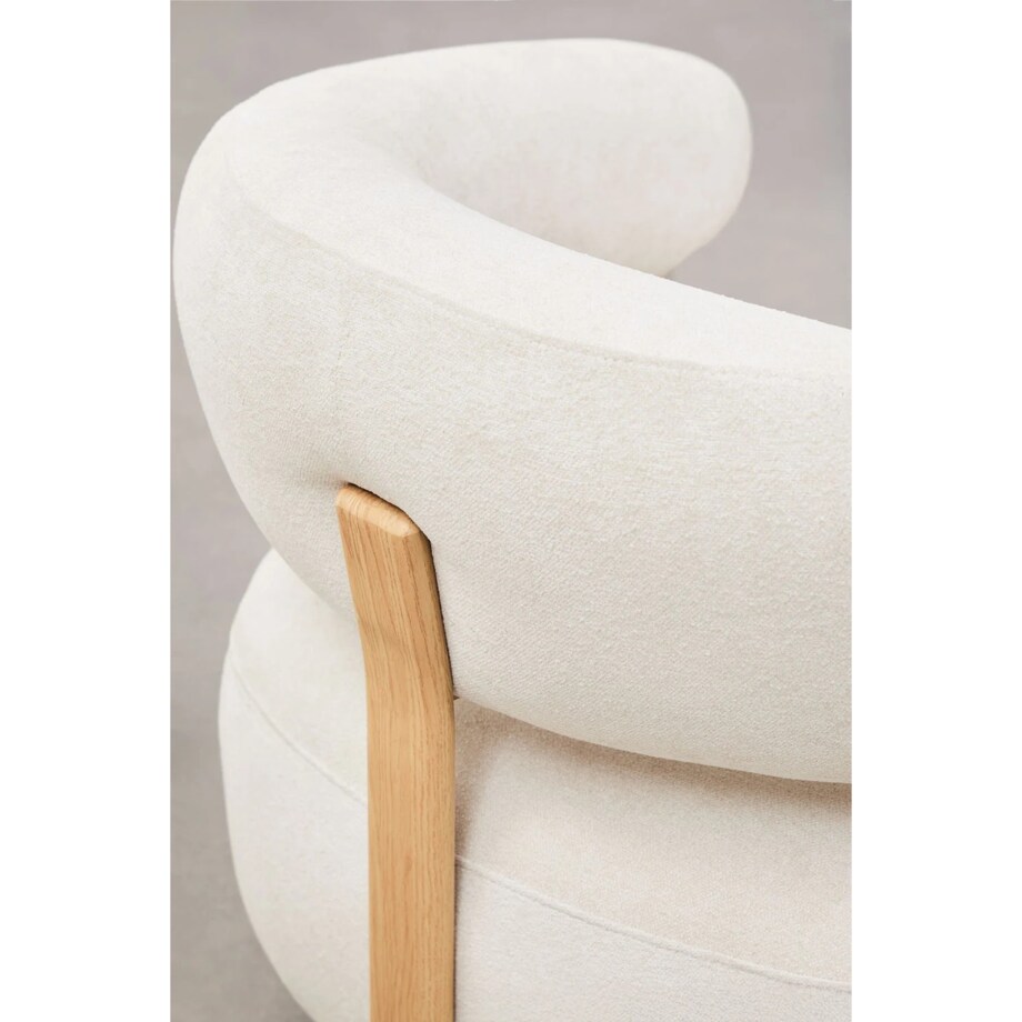 Fotel z tkaniny szenilowej Jolie, jasne drewno, kremowo-beżowy