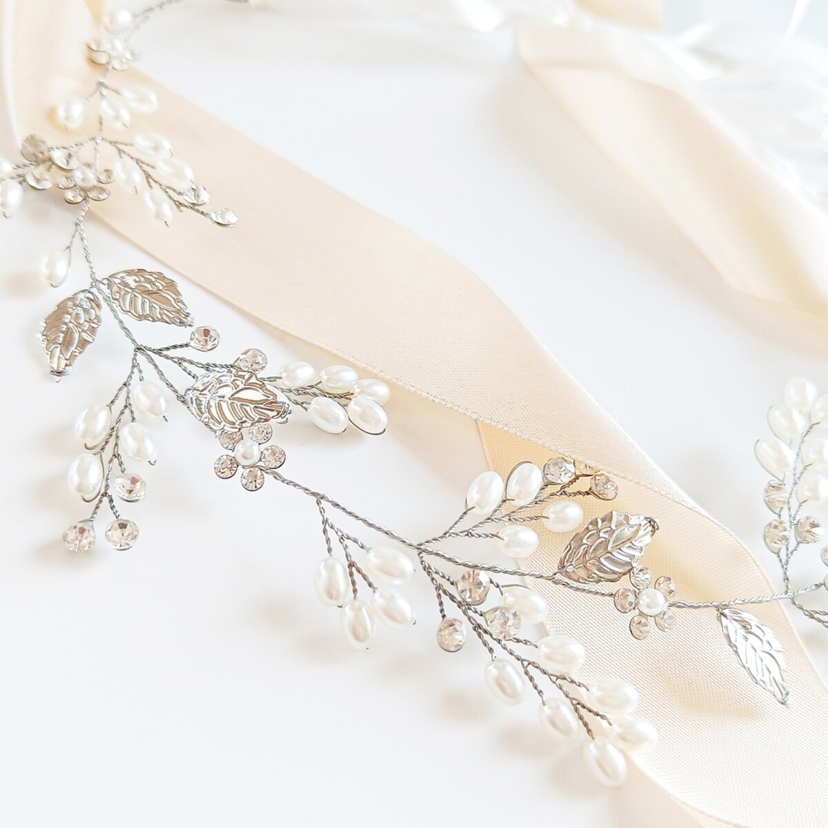 Wianek z perełkami na komunię ŚLUB boho glam z perelkami i listkami srebrny