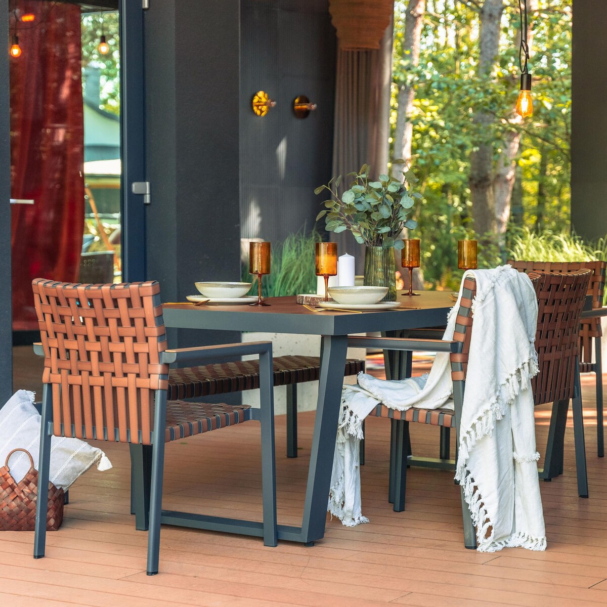 Zestaw mebli ogrodowych jadalnianych Texas z dużym stołem