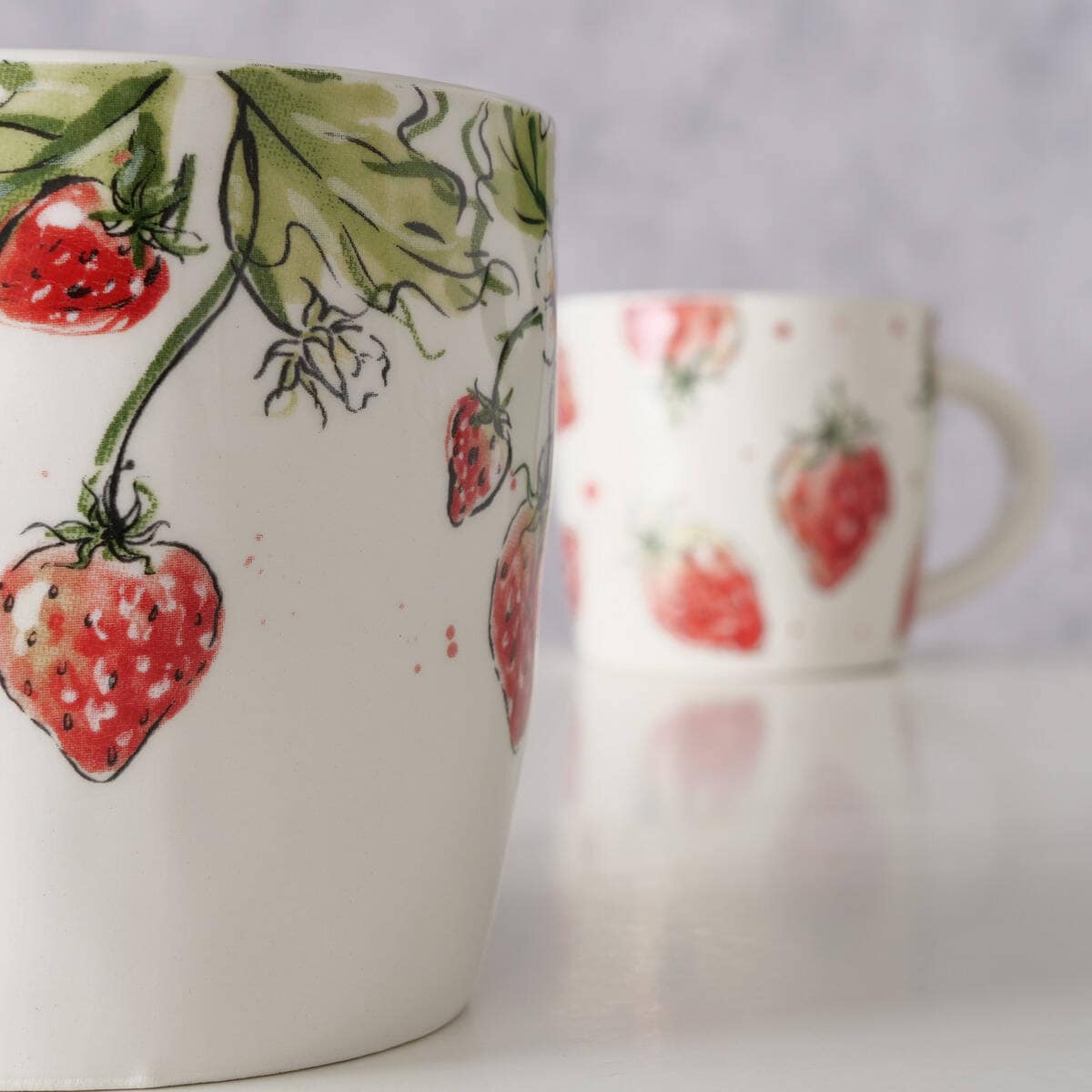 Kubek ceramiczny w truskawki STRAWBERRY, 450 ml