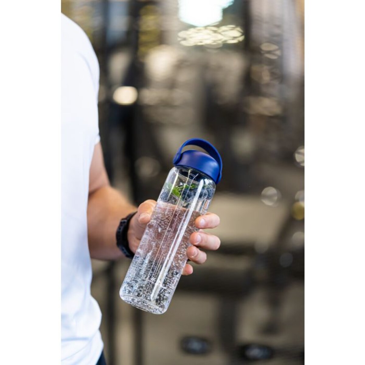 Szklana butelka na wodę Fuori 540 ml granatowa 30244